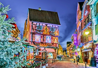 A Christmas Market Trifecta with Switzerland, Germany &amp; France